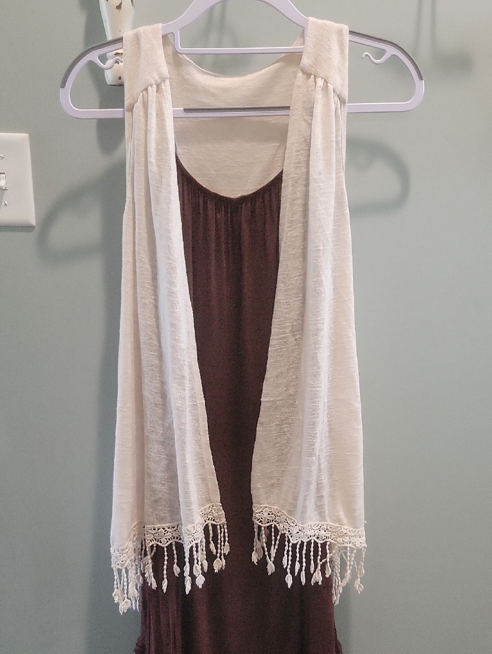 Eyeshadow Brand, Cream Layering Top, Vest